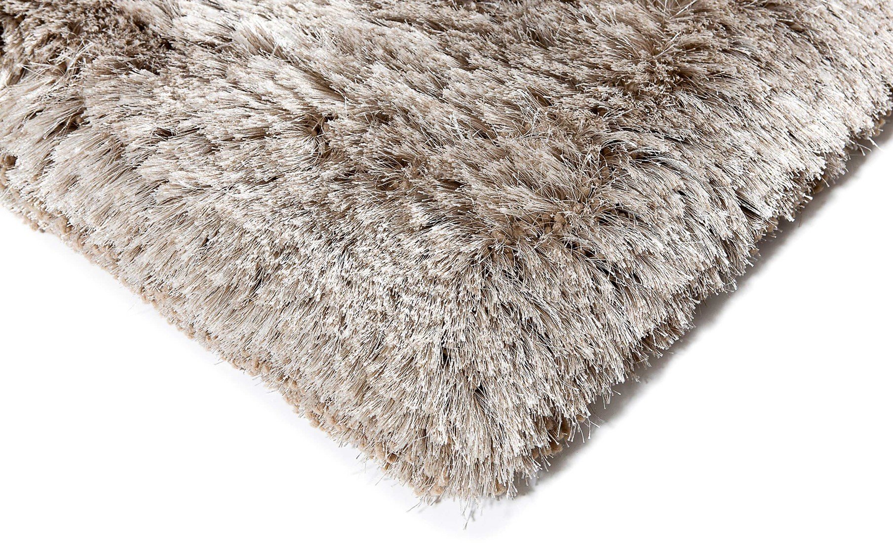 Tapis sur mesure taupe uni shaggy Adore par Ligne Pure