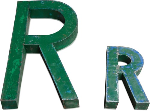 R letter 100 cm *