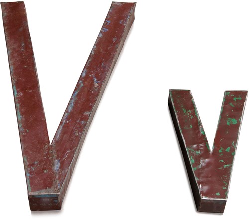 V letter 100 cm *